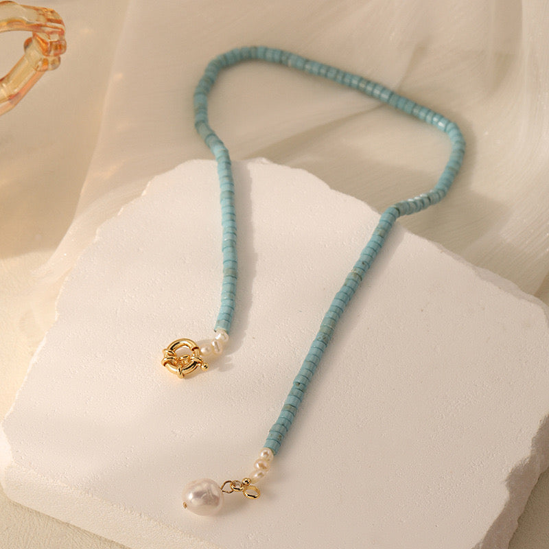 Vintage Turquoise & Pearl Necklace – Minimalist and Elegant Choker