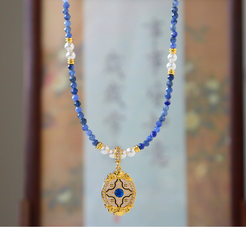 Modern Chinese Luxury Pearl Necklace – Elegant Zircon Beaded Design