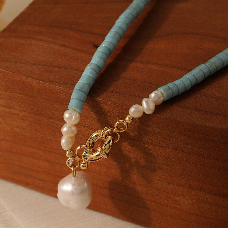 Vintage Turquoise & Pearl Necklace – Minimalist and Elegant Choker
