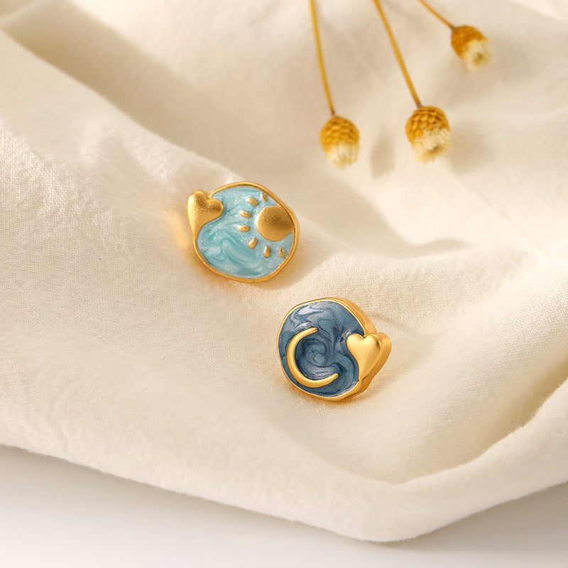 French Vintage Matte Enamel 925 Sun & Moon Heart Stud Earrings – Elegant Luxury