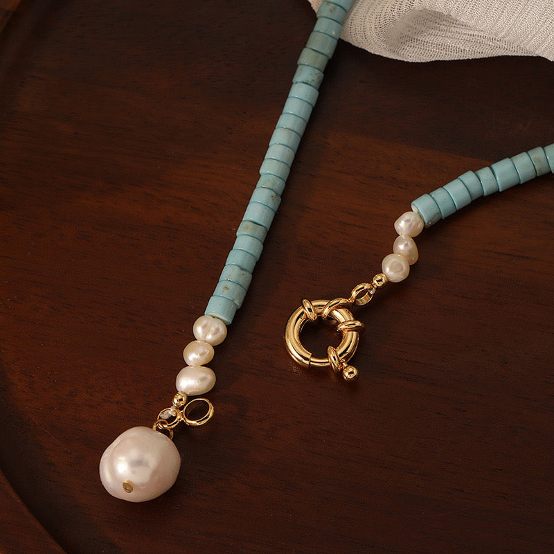 Vintage Turquoise & Pearl Necklace – Minimalist and Elegant Choker